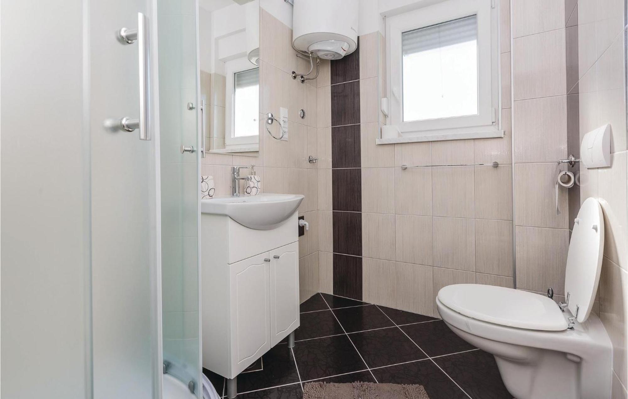 Amazing Apartment In Saldun With Wifi Трогир Экстерьер фото